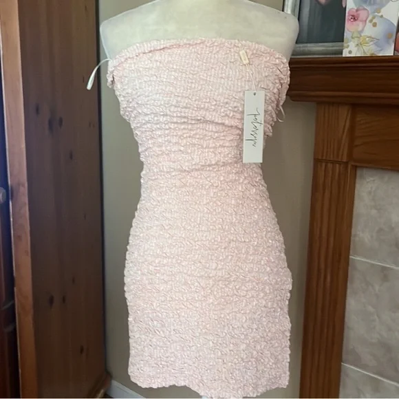 3/$29 NWT PETERSYN X REVOLVE TEXTURED TUBE MINI IN MELONI SZ SMALL AND MEDIUM - Picture 5 of 7